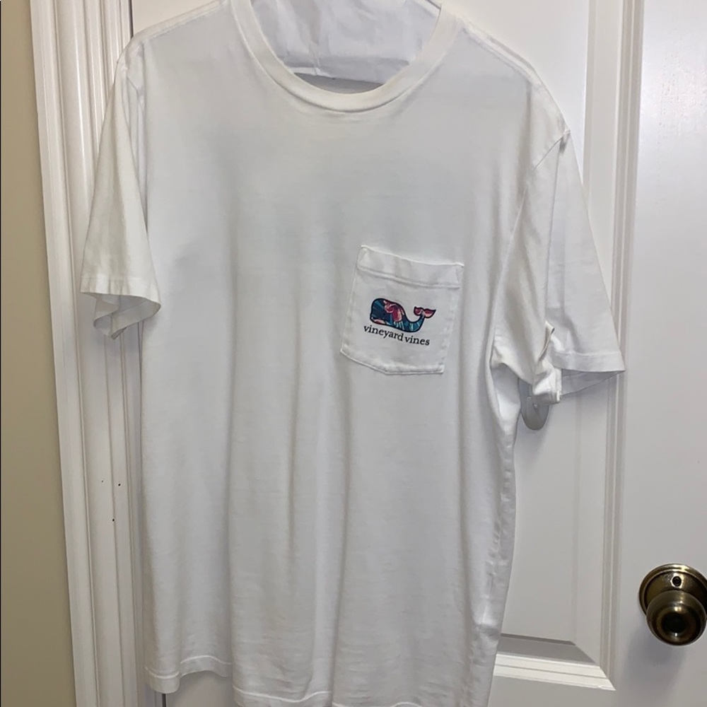 vineyard vines tshirt
